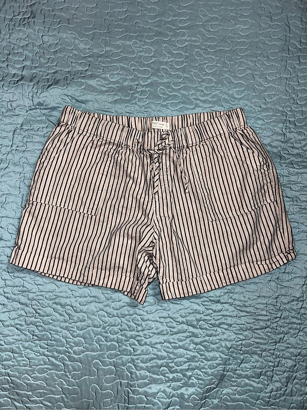 Just Living Linen Striped Shorts in Tan & Black Size L
